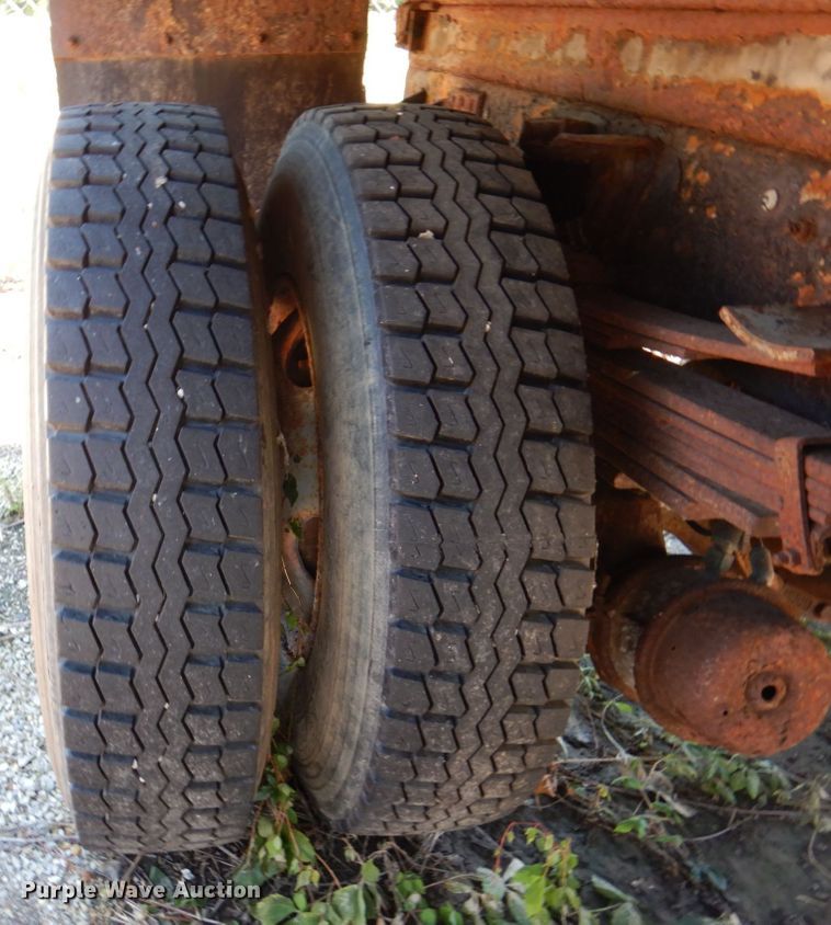 image for item KF9583 1999 GMC C8500  dump truck