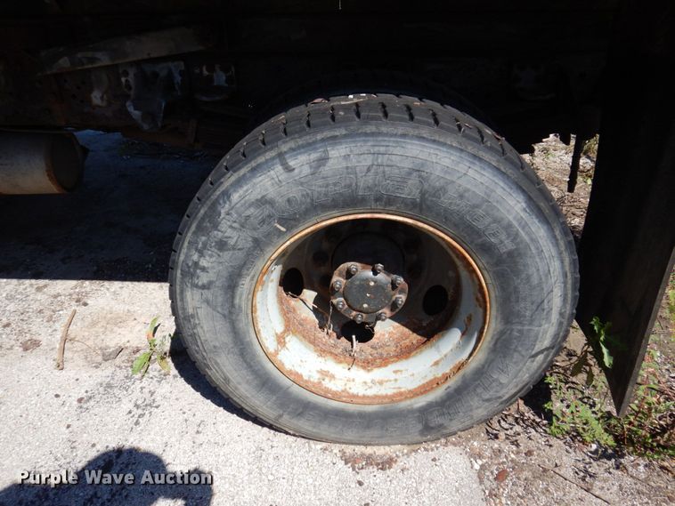 image for item KF9583 1999 GMC C8500  dump truck