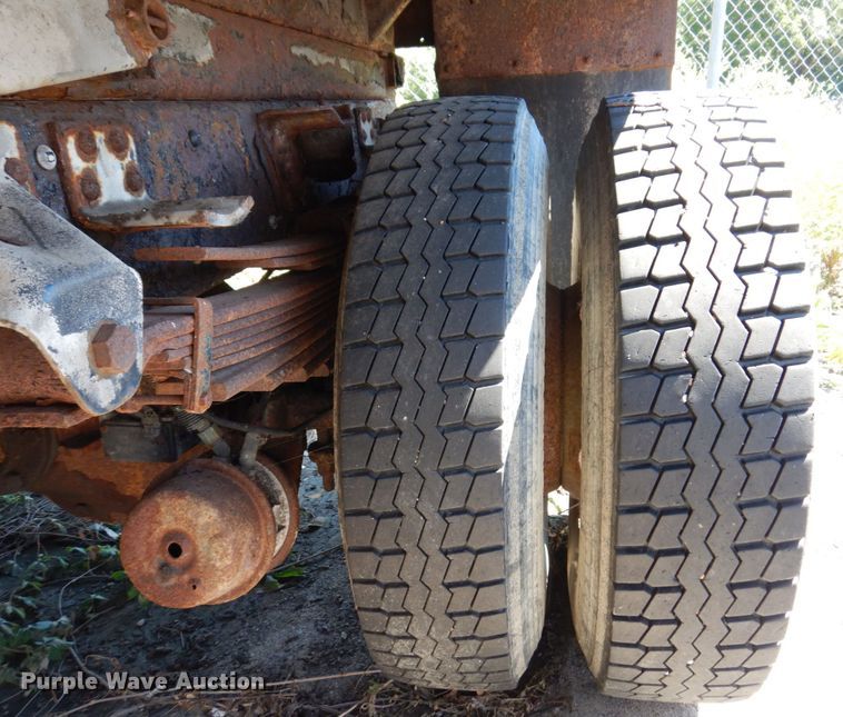 image for item KF9583 1999 GMC C8500  dump truck