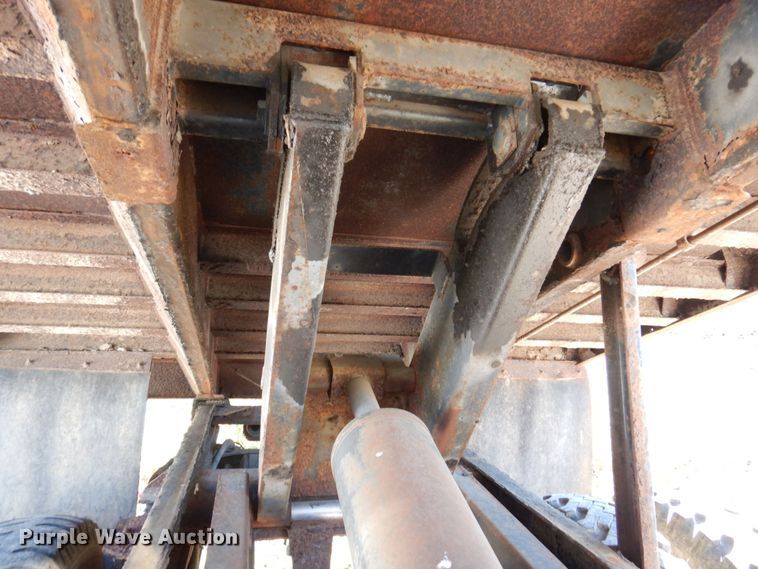 image for item KF9584 1992 GMC TopKick  dump truck