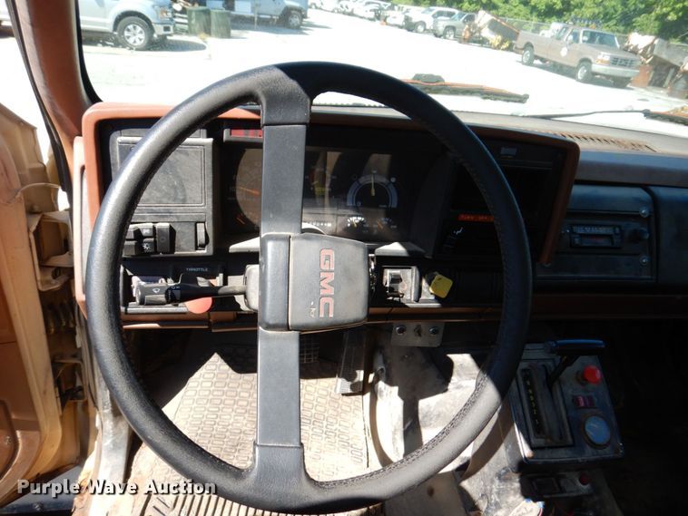 image for item KF9584 1992 GMC TopKick  dump truck