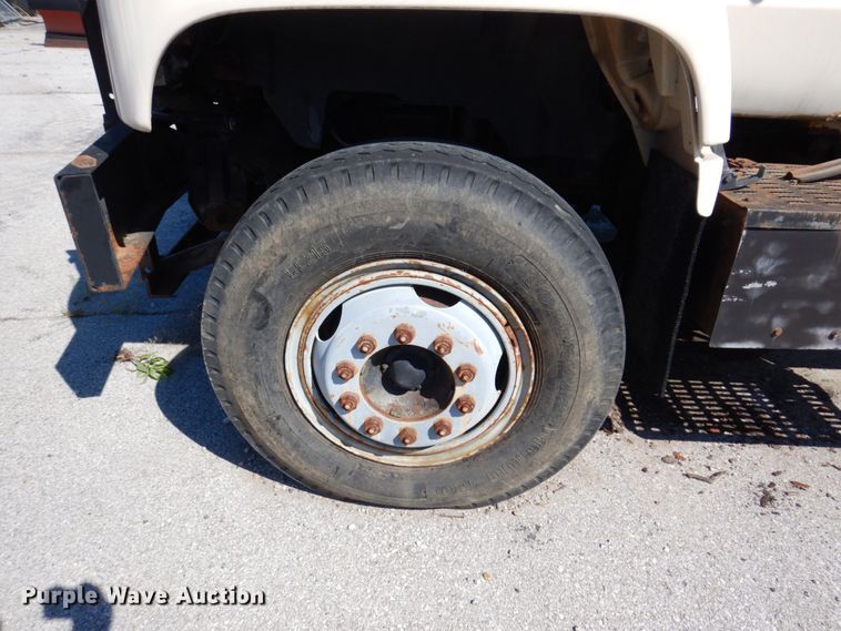 image for item KF9584 1992 GMC TopKick  dump truck