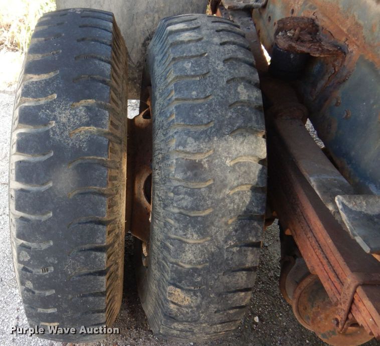 image for item KF9584 1992 GMC TopKick  dump truck