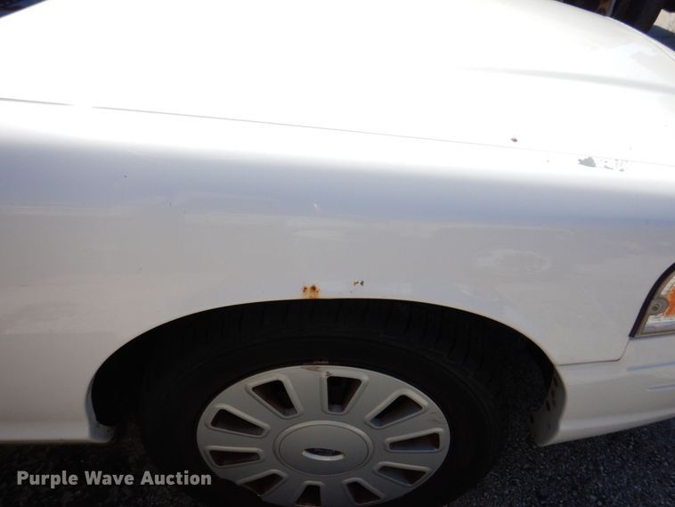 image for item KF9585 2006 Ford Crown Victoria Police Interceptor