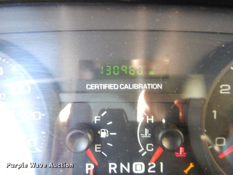 image for item KF9585 2006 Ford Crown Victoria Police Interceptor