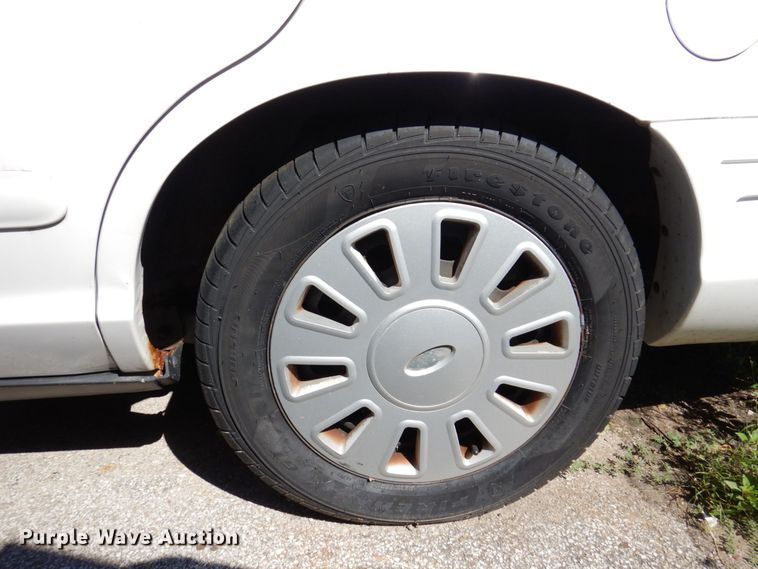 image for item KF9585 2006 Ford Crown Victoria Police Interceptor