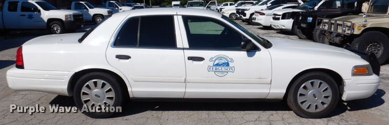 image for item KF9586 2010 Ford Crown Victoria Police Interceptor