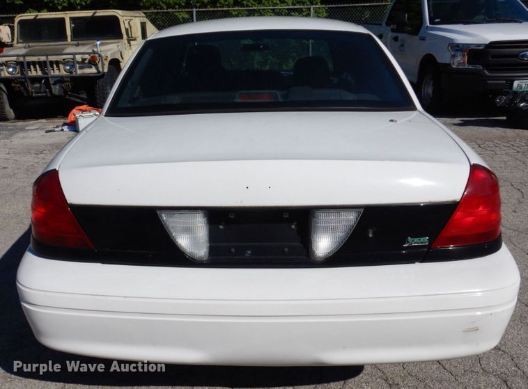 image for item KF9586 2010 Ford Crown Victoria Police Interceptor