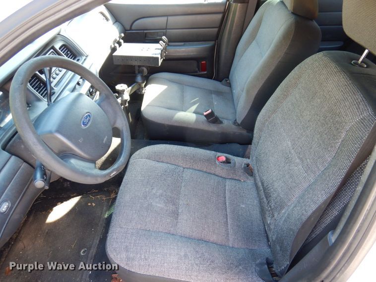 image for item KF9586 2010 Ford Crown Victoria Police Interceptor