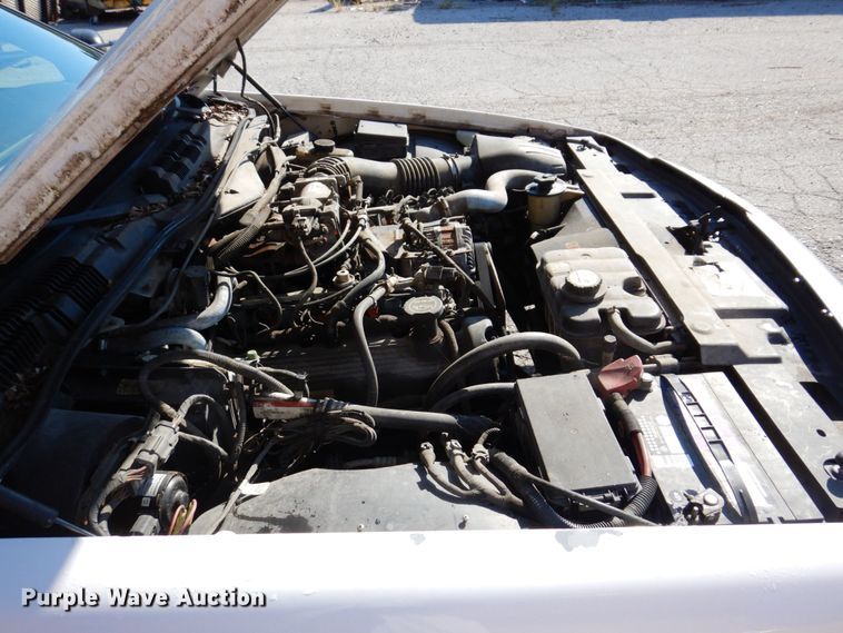 image for item KF9587 2004 Ford Crown Victoria Police Interceptor