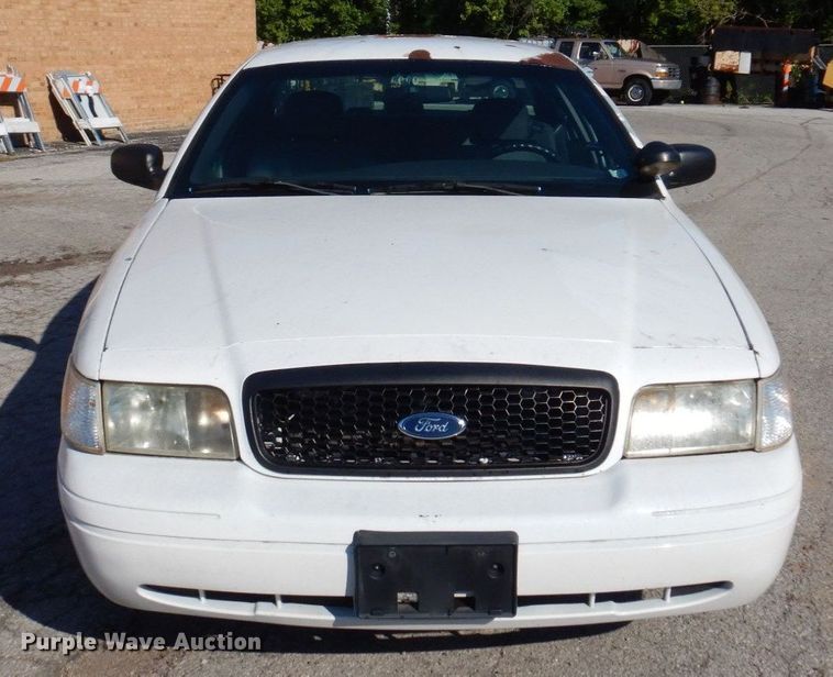 image for item KF9588 2003 Ford Crown Victoria Police Interceptor