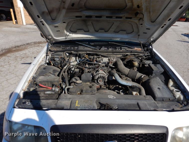 image for item KF9588 2003 Ford Crown Victoria Police Interceptor