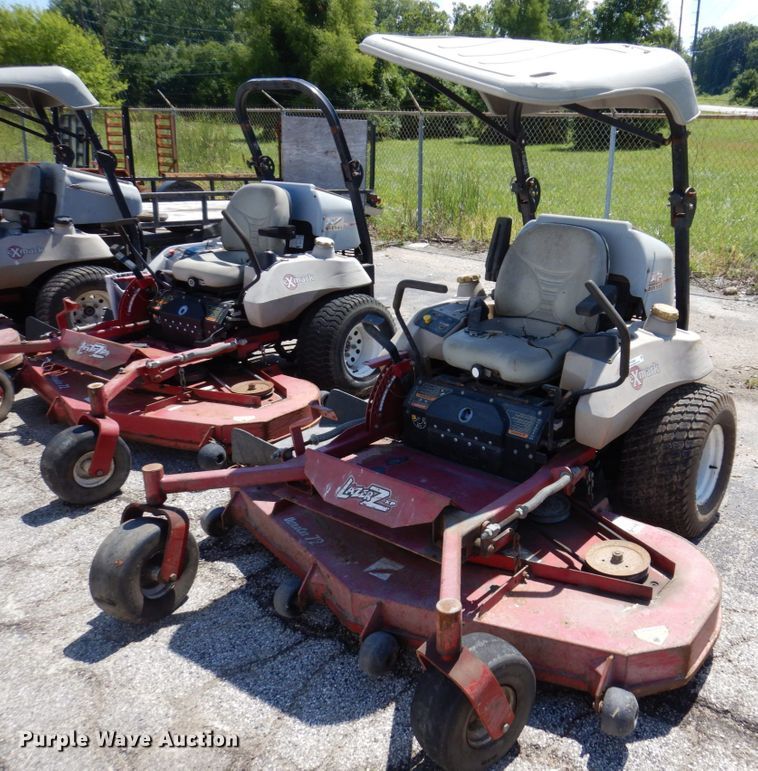 image for item KF9589 (3) ZTR lawn mowers