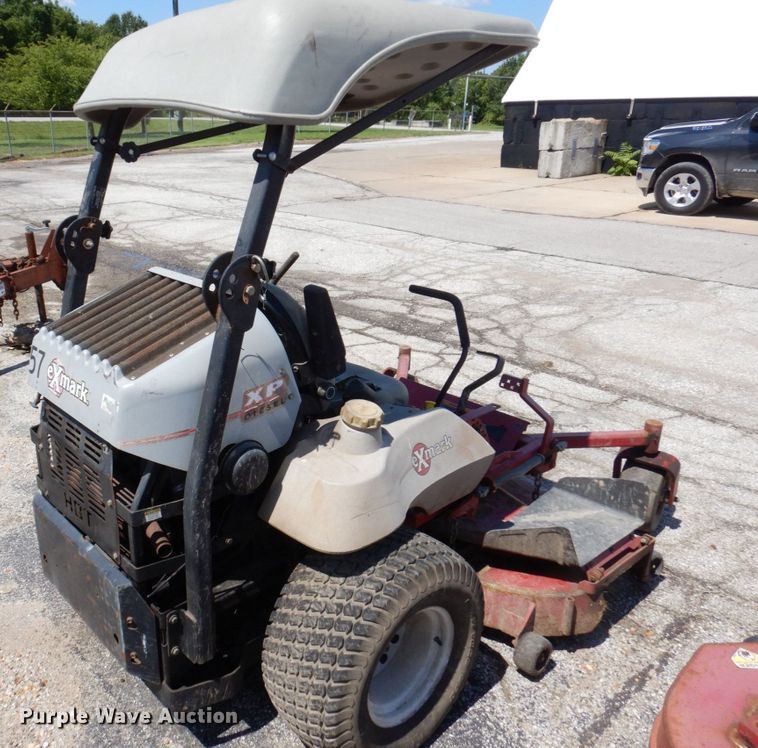 image for item KF9589 (3) ZTR lawn mowers