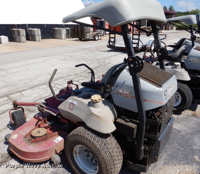 image for item KF9589 (3) ZTR lawn mowers