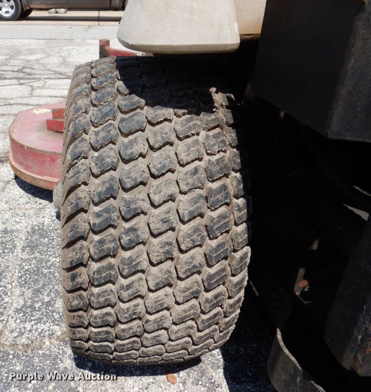 image for item KF9589 (3) ZTR lawn mowers