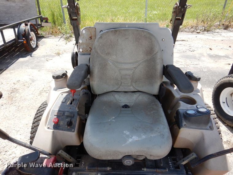 image for item KF9589 (3) ZTR lawn mowers