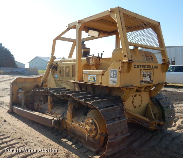 image for item KI9236 1970 Caterpillar D6C  dozer