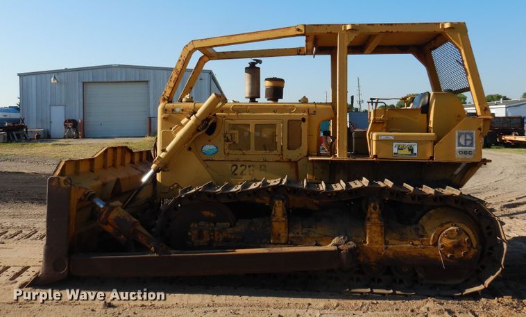 image for item KI9236 1970 Caterpillar D6C  dozer