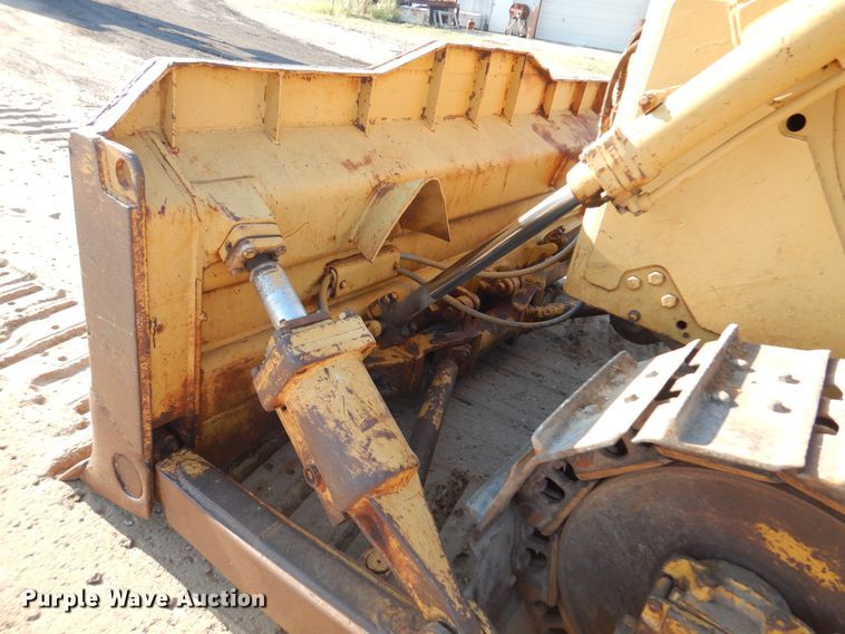 image for item KI9236 1970 Caterpillar D6C  dozer