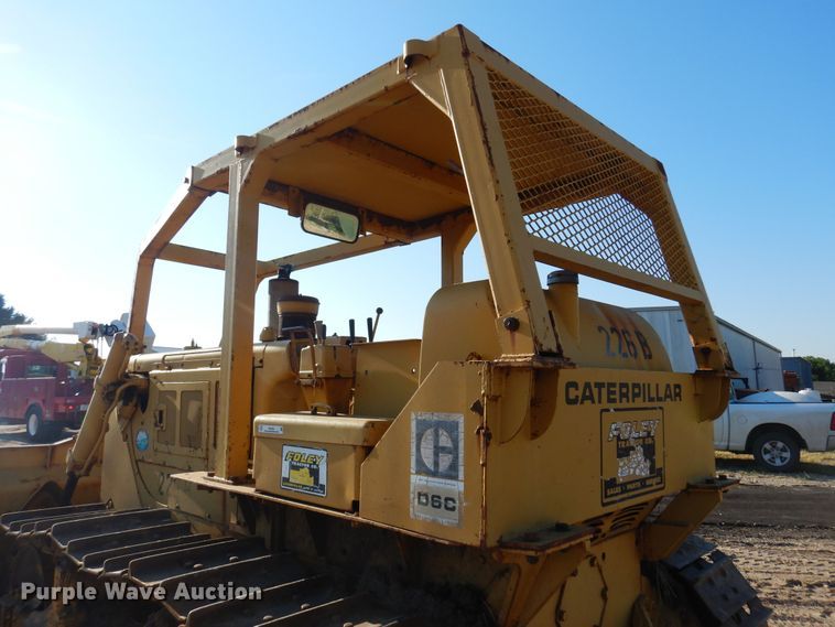 image for item KI9236 1970 Caterpillar D6C  dozer
