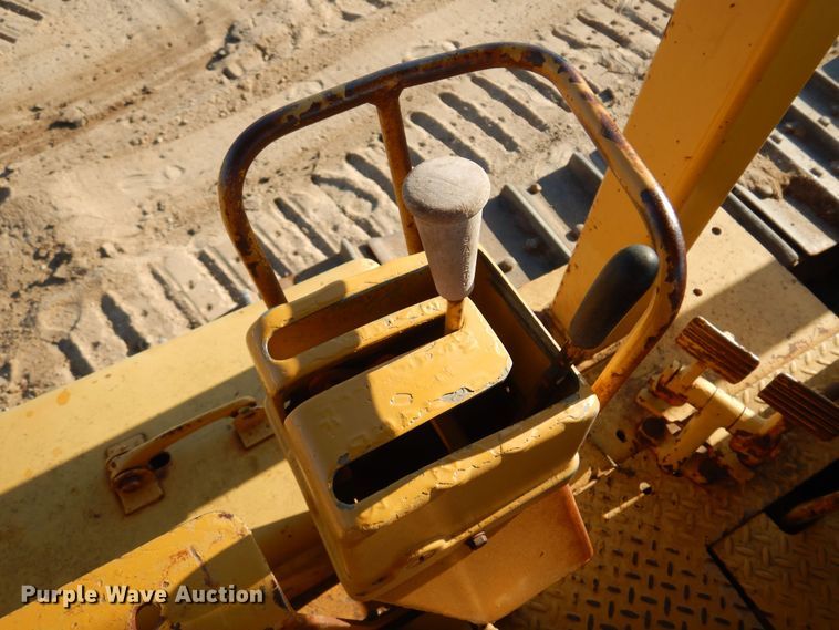 image for item KI9236 1970 Caterpillar D6C  dozer