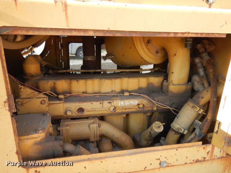 image for item KI9236 1970 Caterpillar D6C  dozer