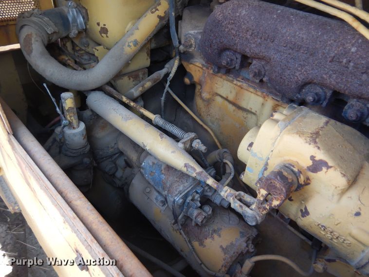 image for item KI9236 1970 Caterpillar D6C  dozer