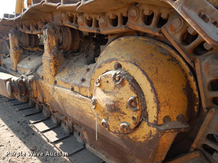 image for item KI9236 1970 Caterpillar D6C  dozer