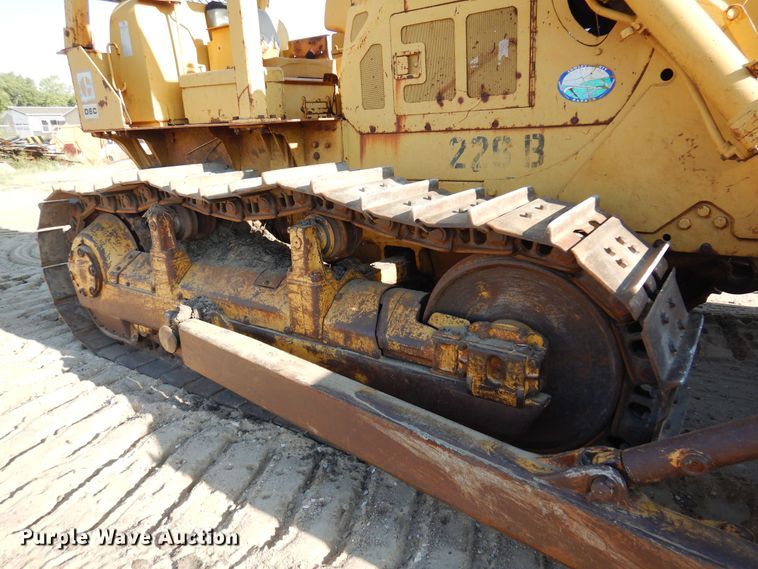 image for item KI9236 1970 Caterpillar D6C  dozer