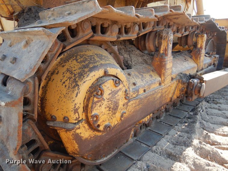 image for item KI9236 1970 Caterpillar D6C  dozer