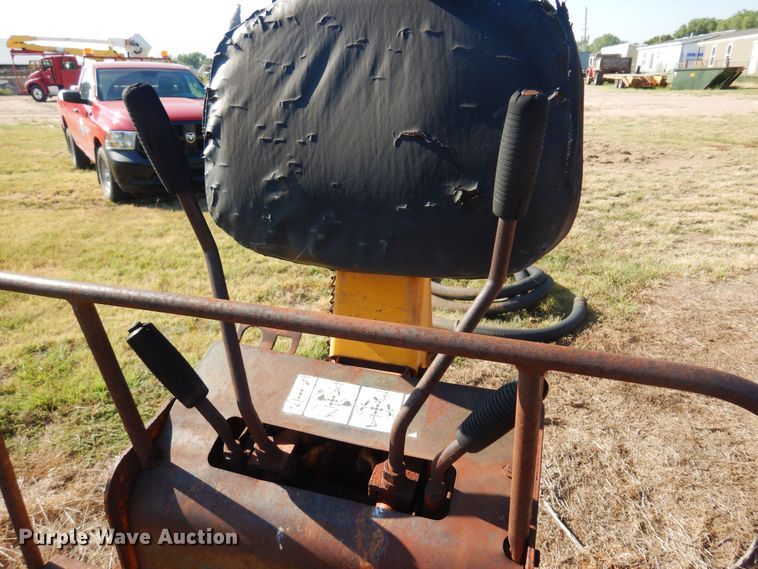 image for item KI9238 John Deere 9300  backhoe attachment