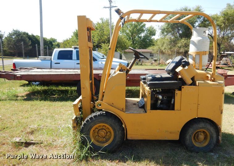 image for item KI9242 Towmotor 601PG5024  forklift