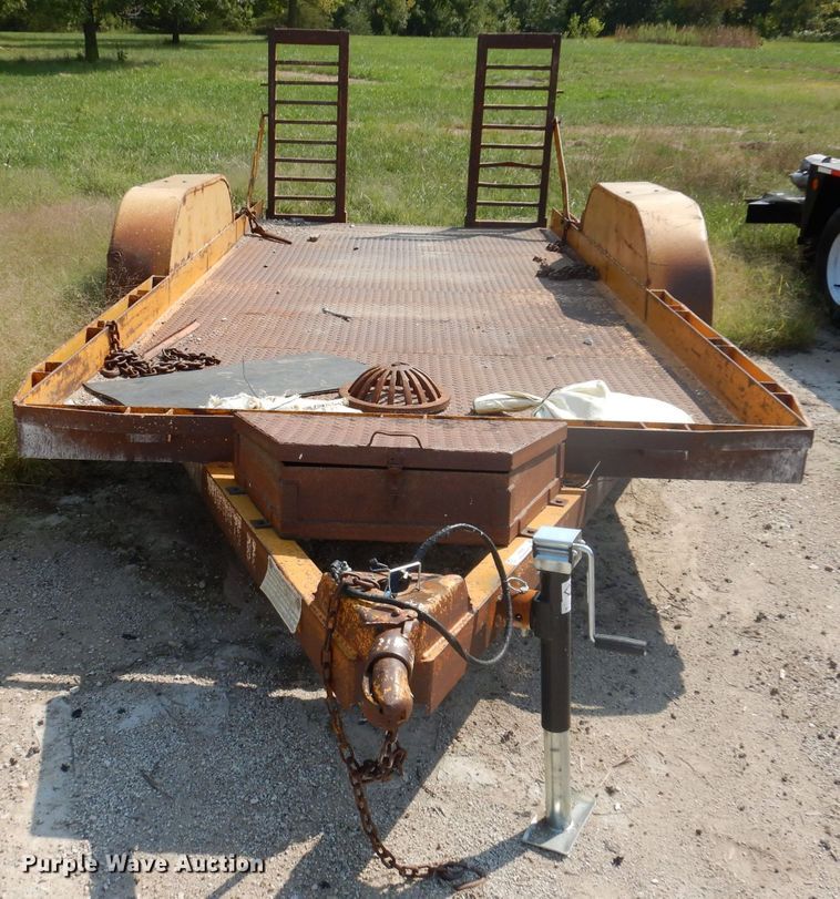 image for item KP9287 1993 Performance Track SK6816  utility trailer