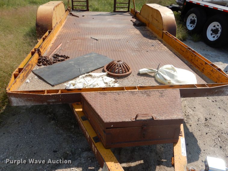 image for item KP9287 1993 Performance Track SK6816  utility trailer