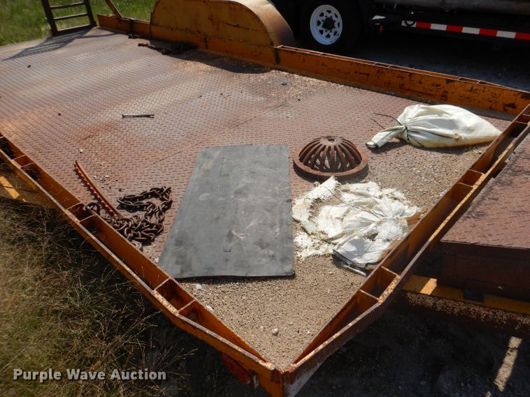 image for item KP9287 1993 Performance Track SK6816  utility trailer