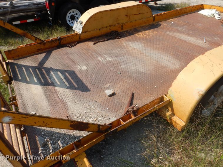 image for item KP9287 1993 Performance Track SK6816  utility trailer