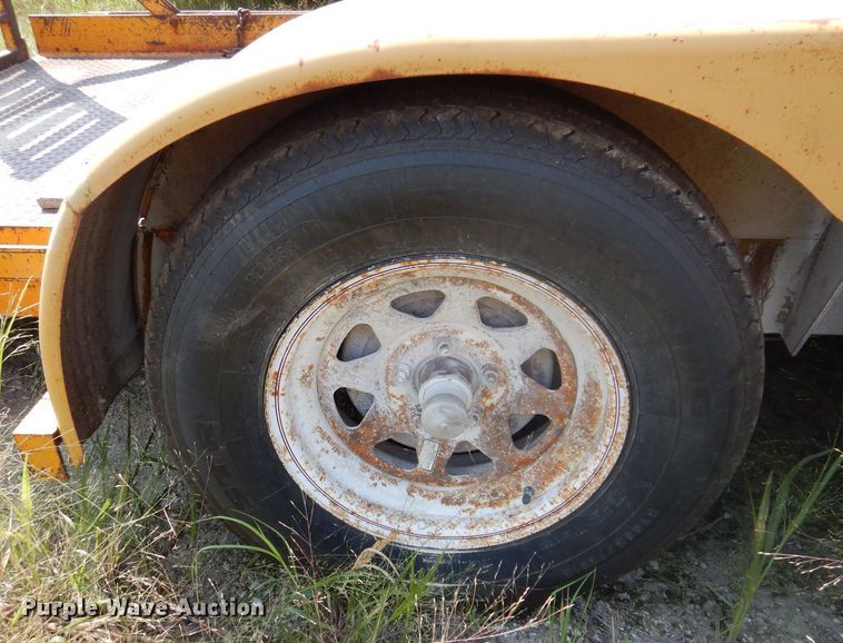 image for item KP9287 1993 Performance Track SK6816  utility trailer