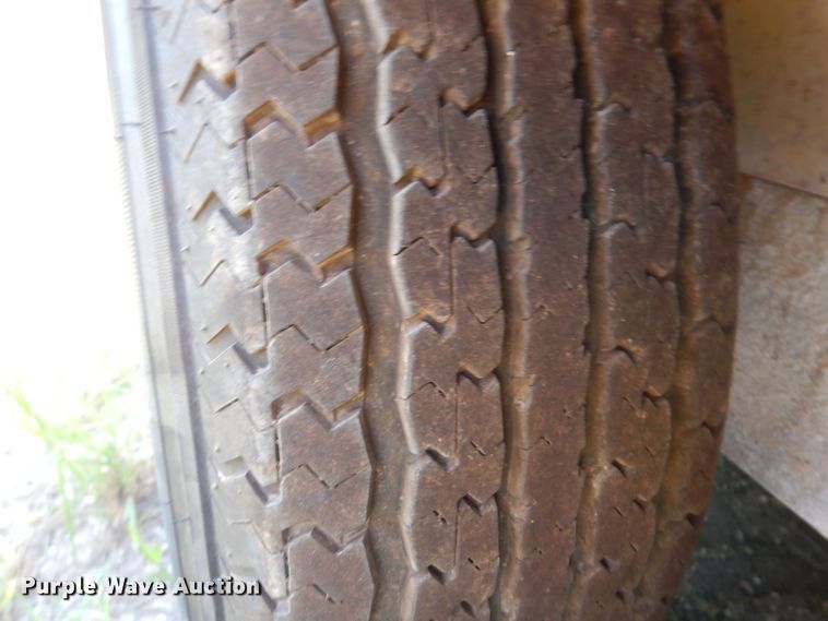 image for item KP9287 1993 Performance Track SK6816  utility trailer