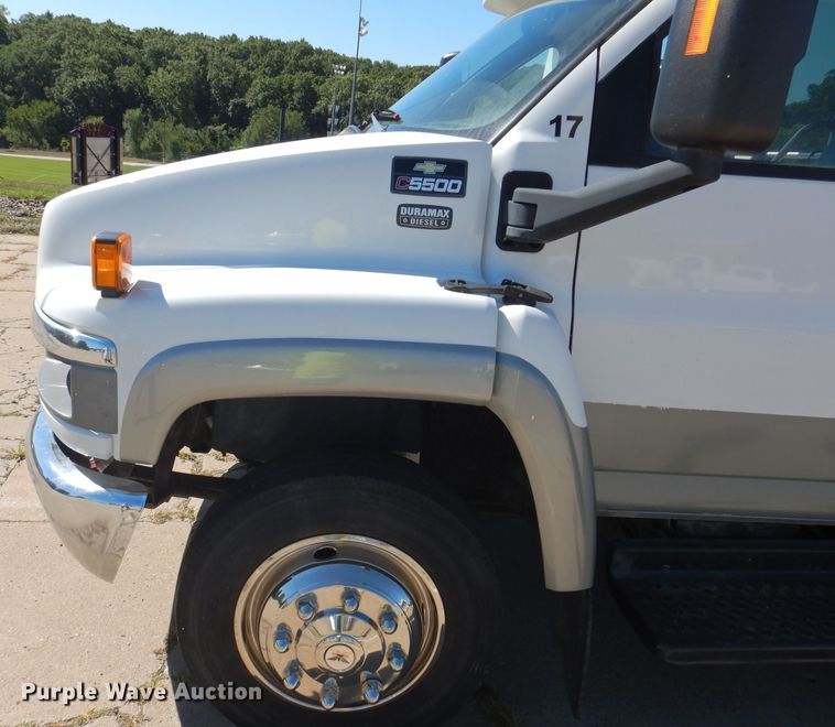 image for item KP9324 2008 Turtle Top Odyssey XL  coach bus