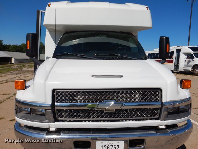 image for item KP9324 2008 Turtle Top Odyssey XL  coach bus