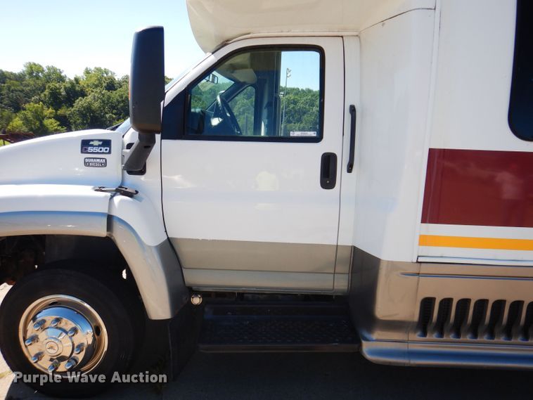 image for item KP9324 2008 Turtle Top Odyssey XL  coach bus