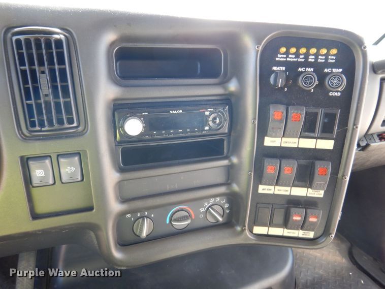 image for item KP9324 2008 Turtle Top Odyssey XL  coach bus