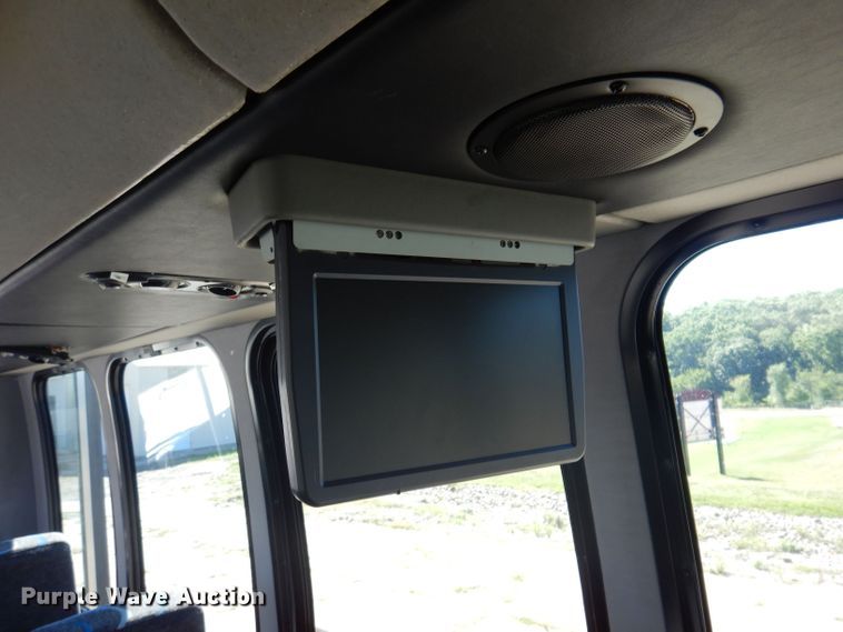 image for item KP9324 2008 Turtle Top Odyssey XL  coach bus