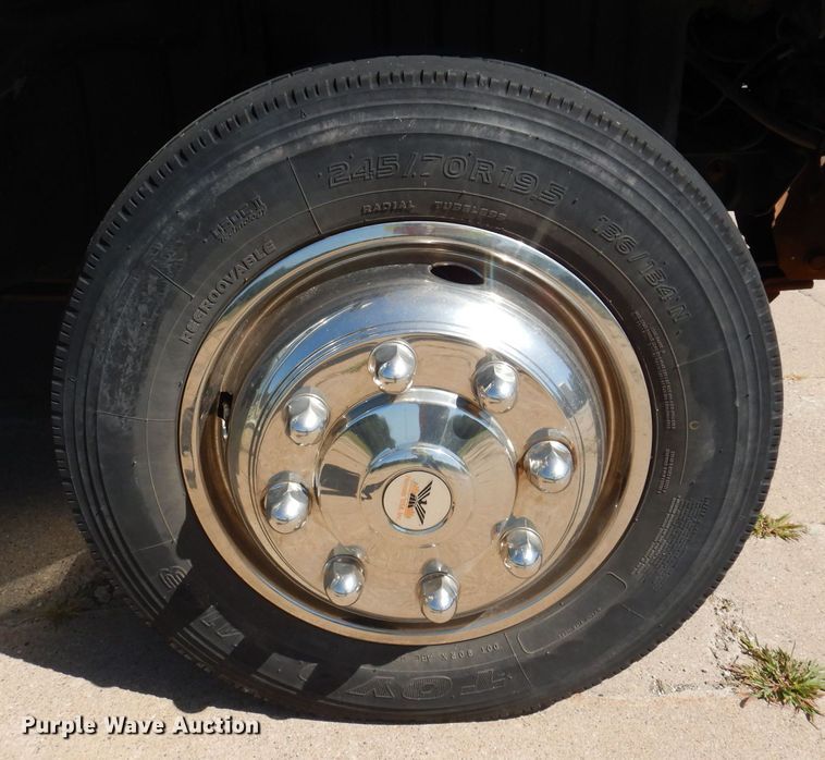 image for item KP9324 2008 Turtle Top Odyssey XL  coach bus