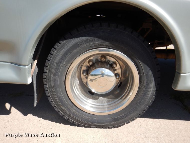 image for item KP9324 2008 Turtle Top Odyssey XL  coach bus