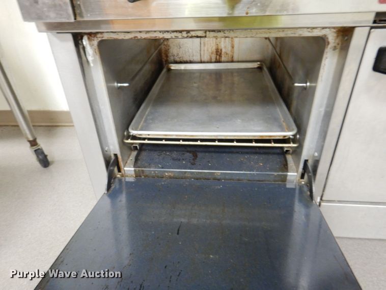 image for item KP9337 Southbend  stove