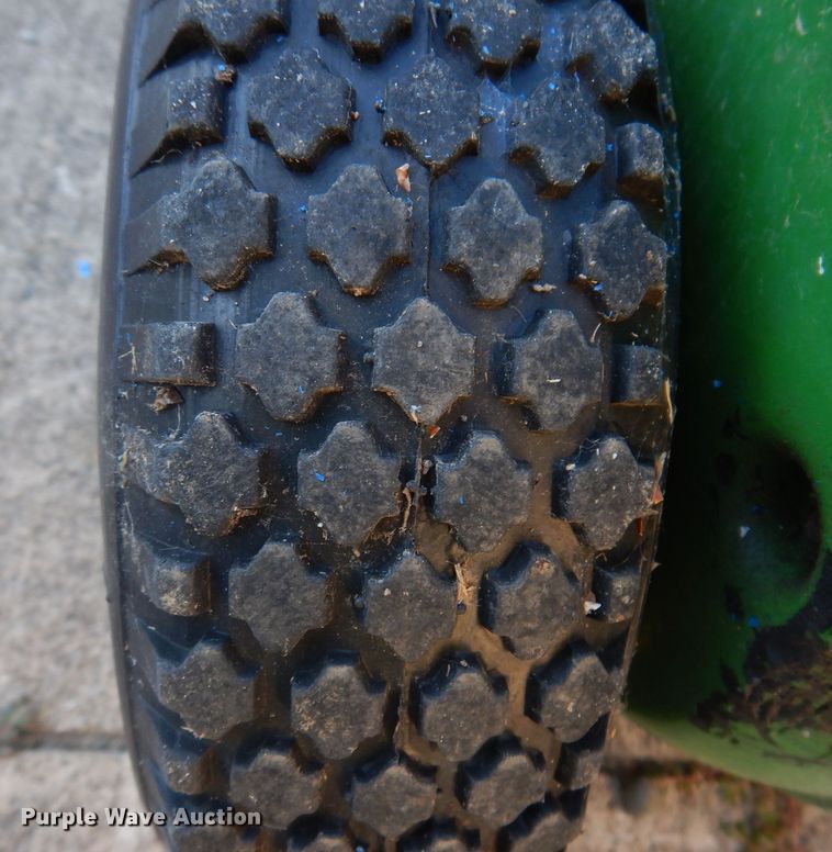 image for item KP9341 John Deere 180B  greens mower