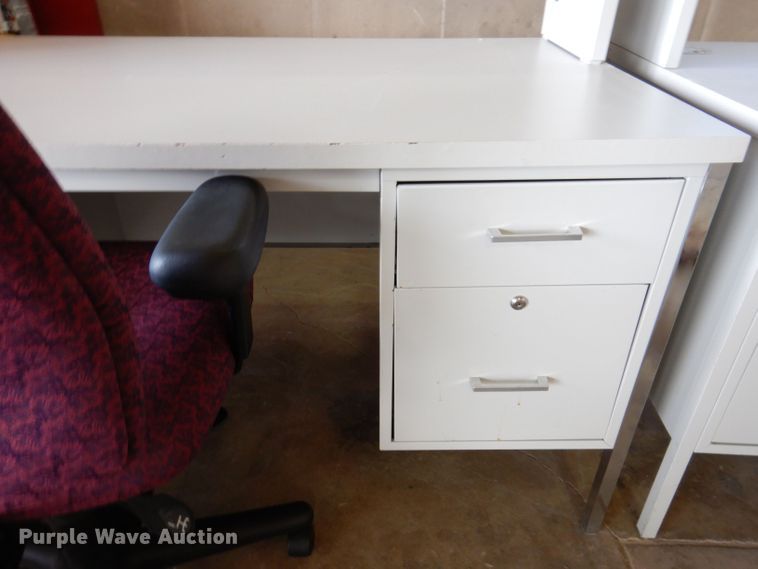 image for item KP9362 (2) desks