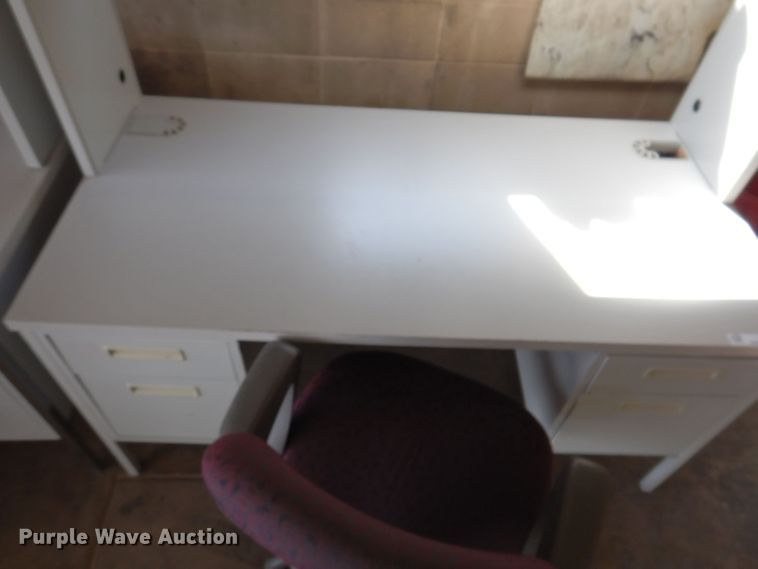 image for item KP9362 (2) desks